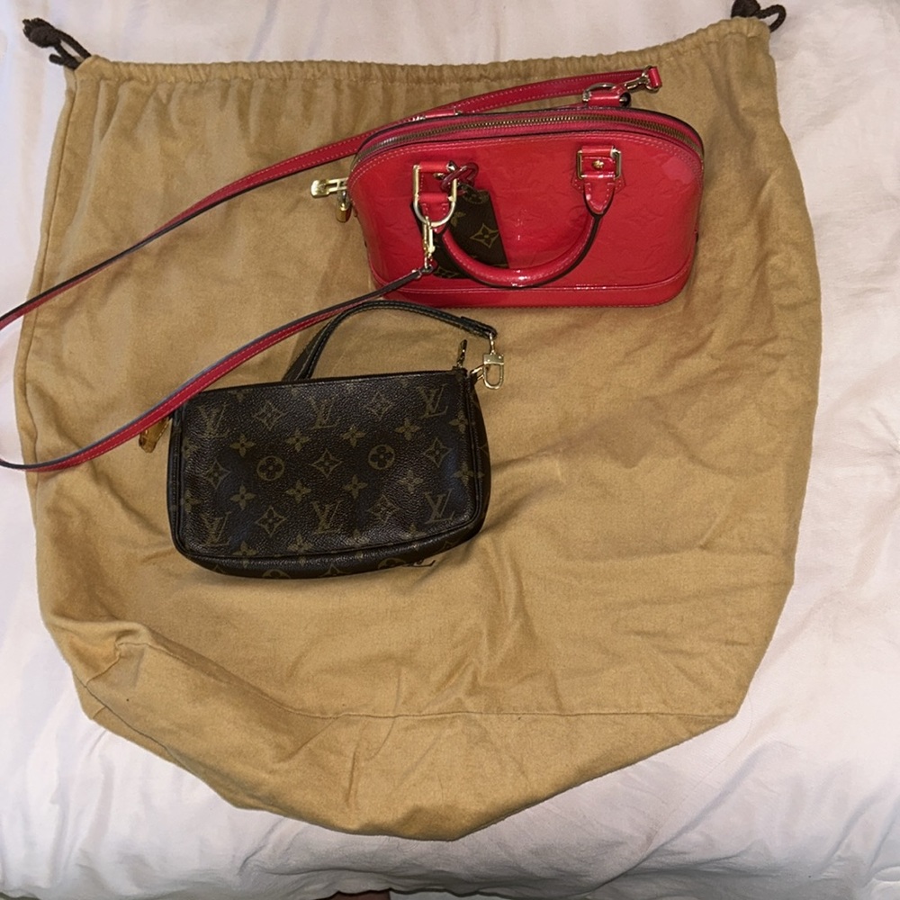 Lv Dustbag With Drawstring Closure - image 3